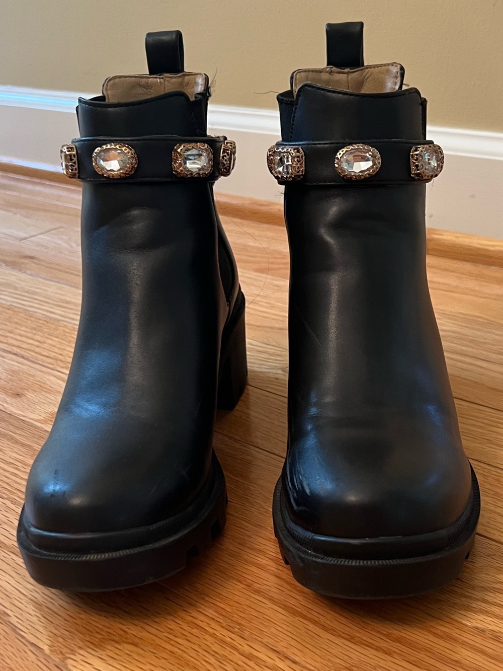 Steve Madden Black Amulet Boots Women’s Size 8.5